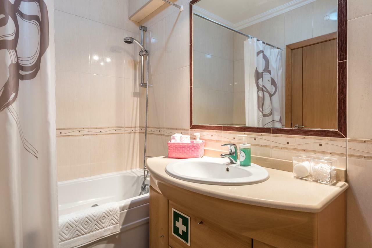 Apartamento perto praia, com Piscina Alvor Esterno foto