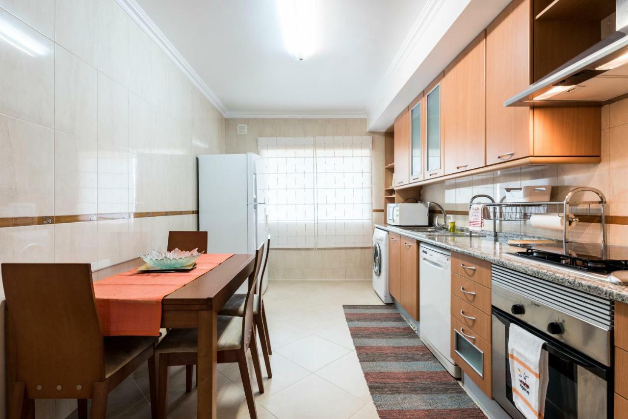 Apartamento perto praia, com Piscina Alvor Esterno foto